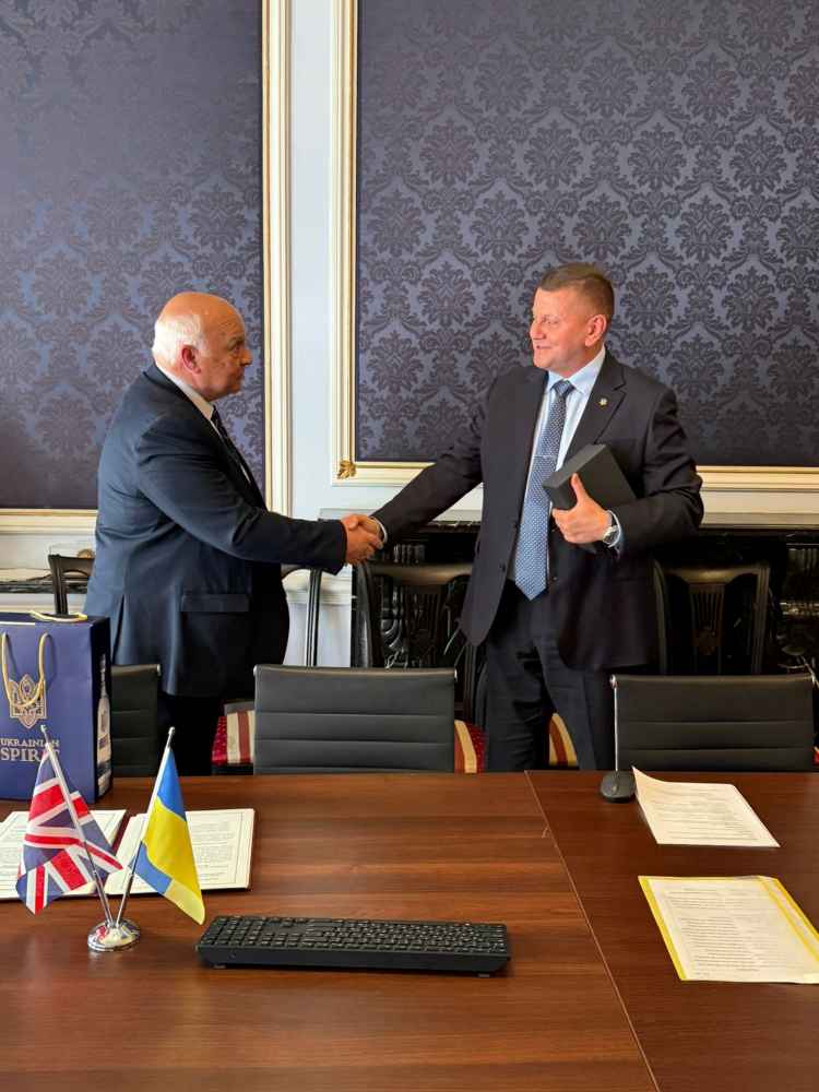 (left to right): Convener of The Highland Council, Councillor Bill Lobban, and the Ambassador of Ukraine to the United Kingdom, General Valerii Zaluzhnyi at the Embassy of Ukraine in London.